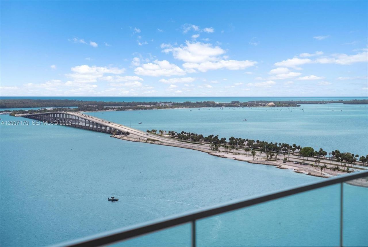 175 SE 25th Rd, Unit 1904, Miami, FL 33129 Photo