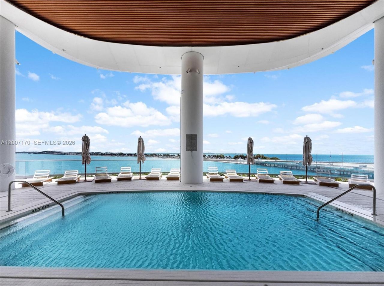 175 SE 25th Rd, Unit 1904, Miami, FL 33129 Photo