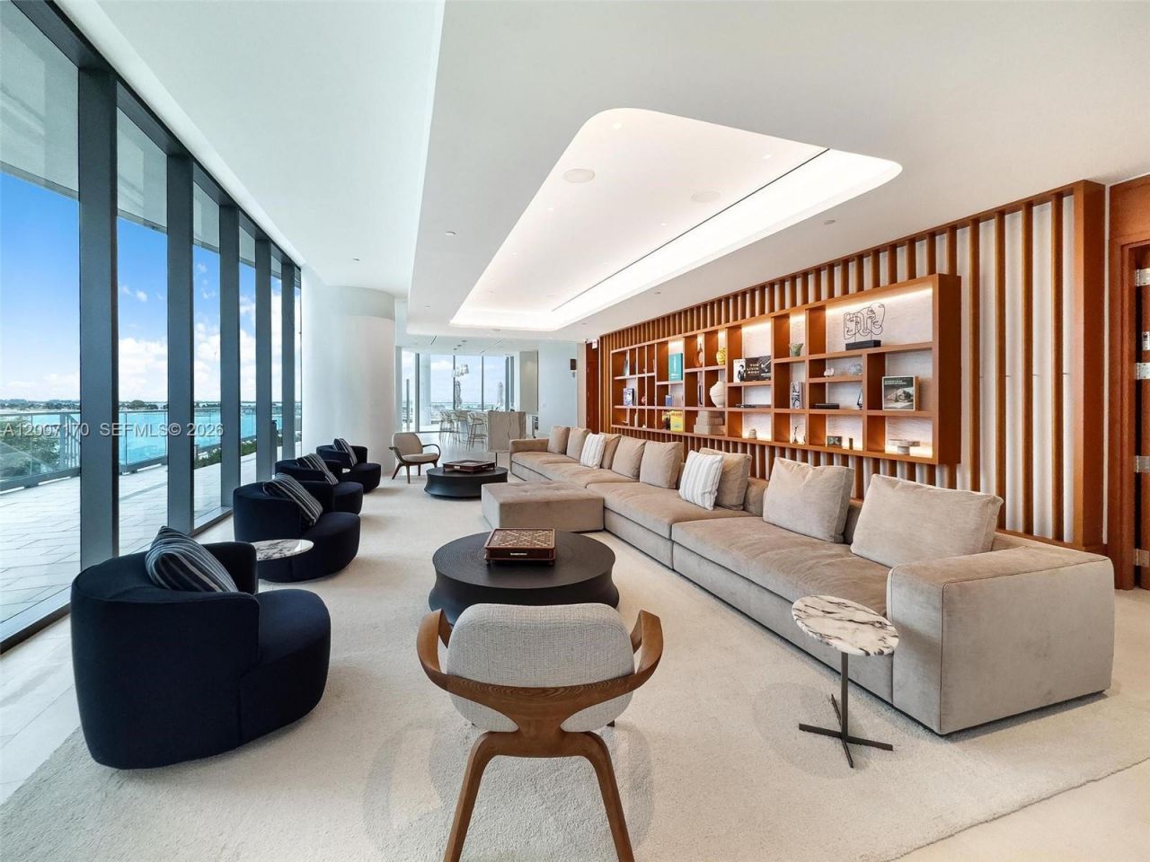 175 SE 25th Rd, Unit 1904, Miami, FL 33129 Photo