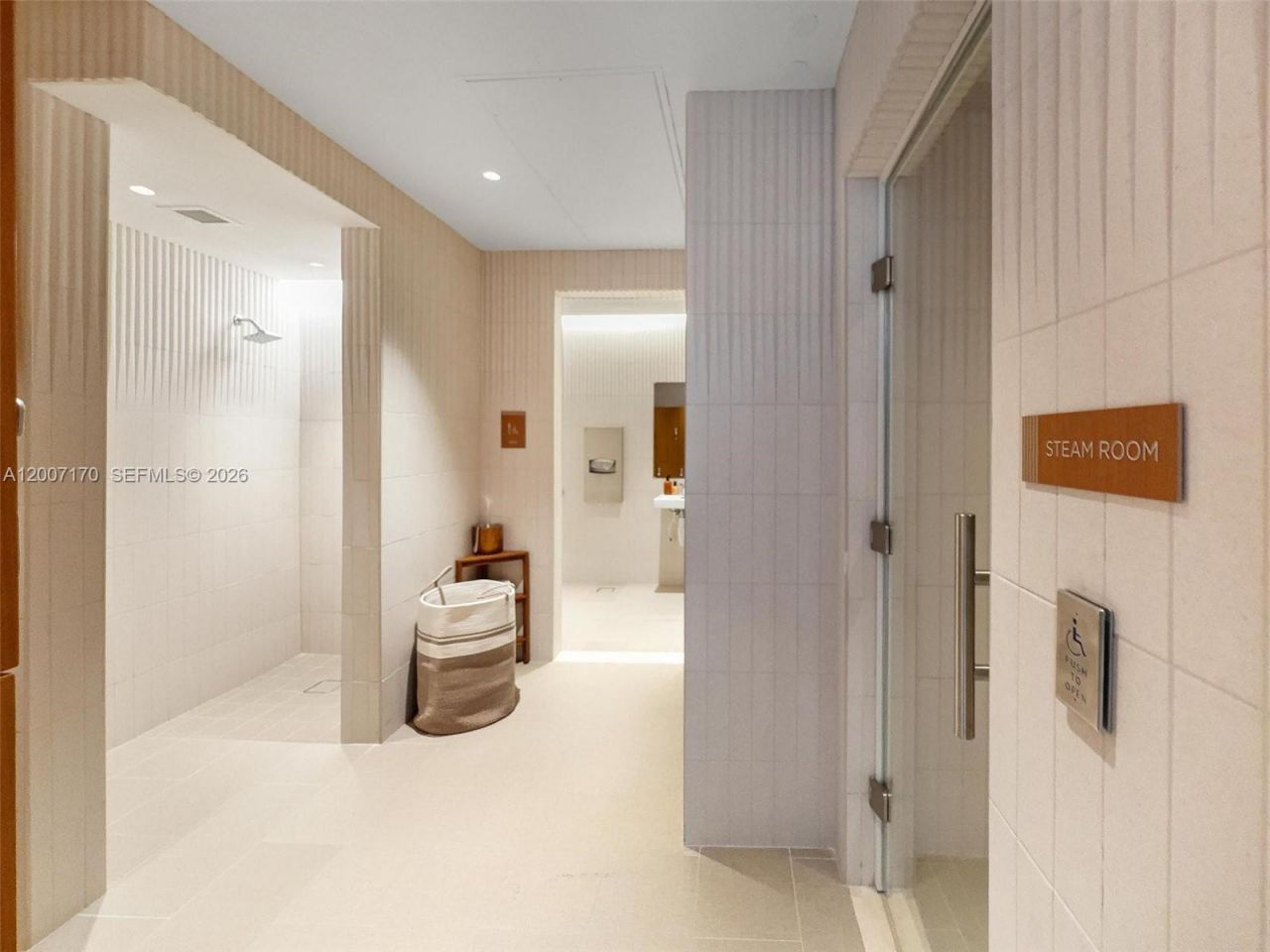 175 SE 25th Rd, Unit 1904, Miami, FL 33129 Photo