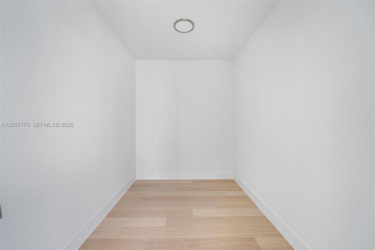 175 SE 25th Rd , Unit 1904, Miami, FL 33129 Photo