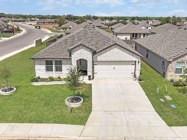 801 Cinnamon Teal, Seguin, TX 78155
