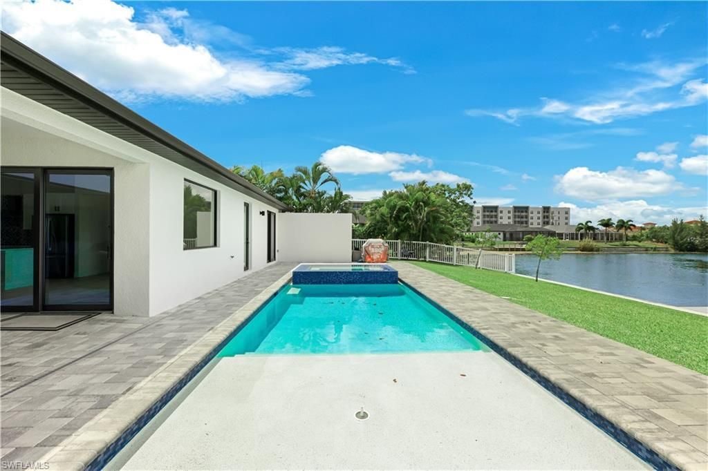 1429 SW 24th St , Cape Coral, FL 33991 Photo