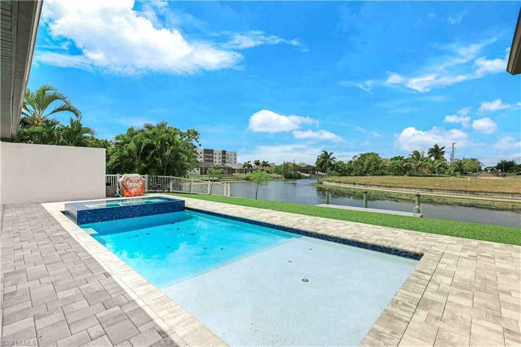 1429 SW 24th St , Cape Coral, FL 33991 Photo