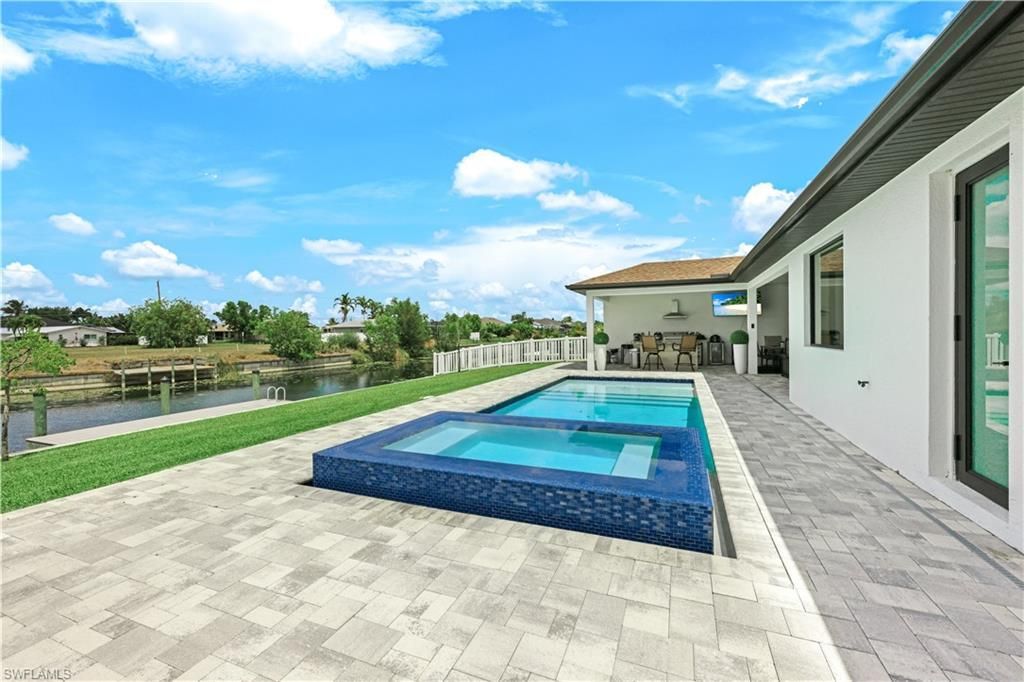 1429 SW 24th St , Cape Coral, FL 33991 Photo