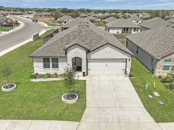 801 Cinnamon Teal, Seguin, TX 78155