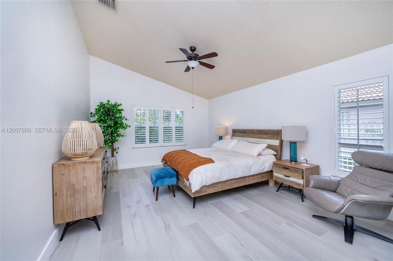 1381 NW 144th Ave, Pembroke Pines, FL 33028 Photo