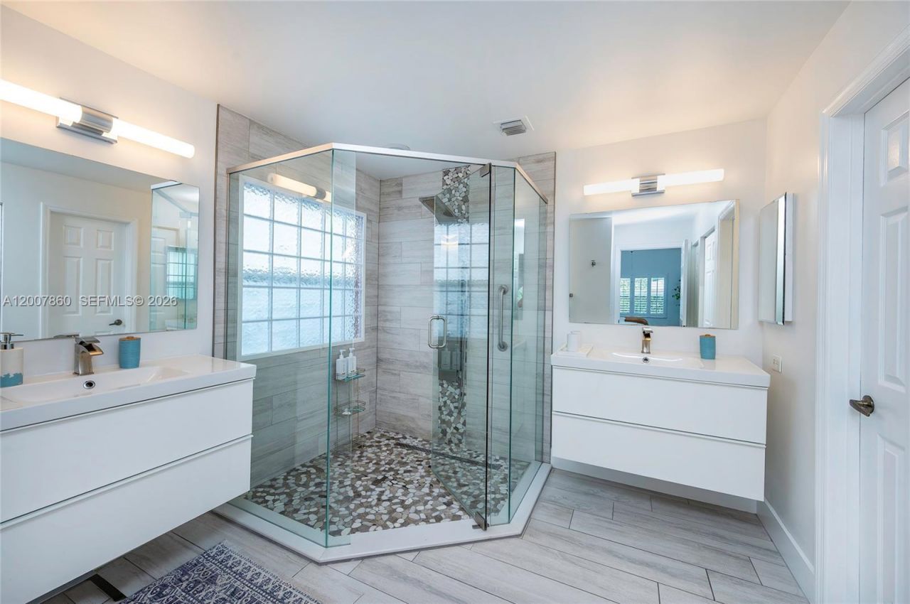 1381 NW 144th Ave, Pembroke Pines, FL 33028 Photo