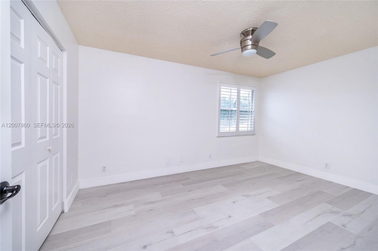 1381 NW 144th Ave, Pembroke Pines, FL 33028 Photo