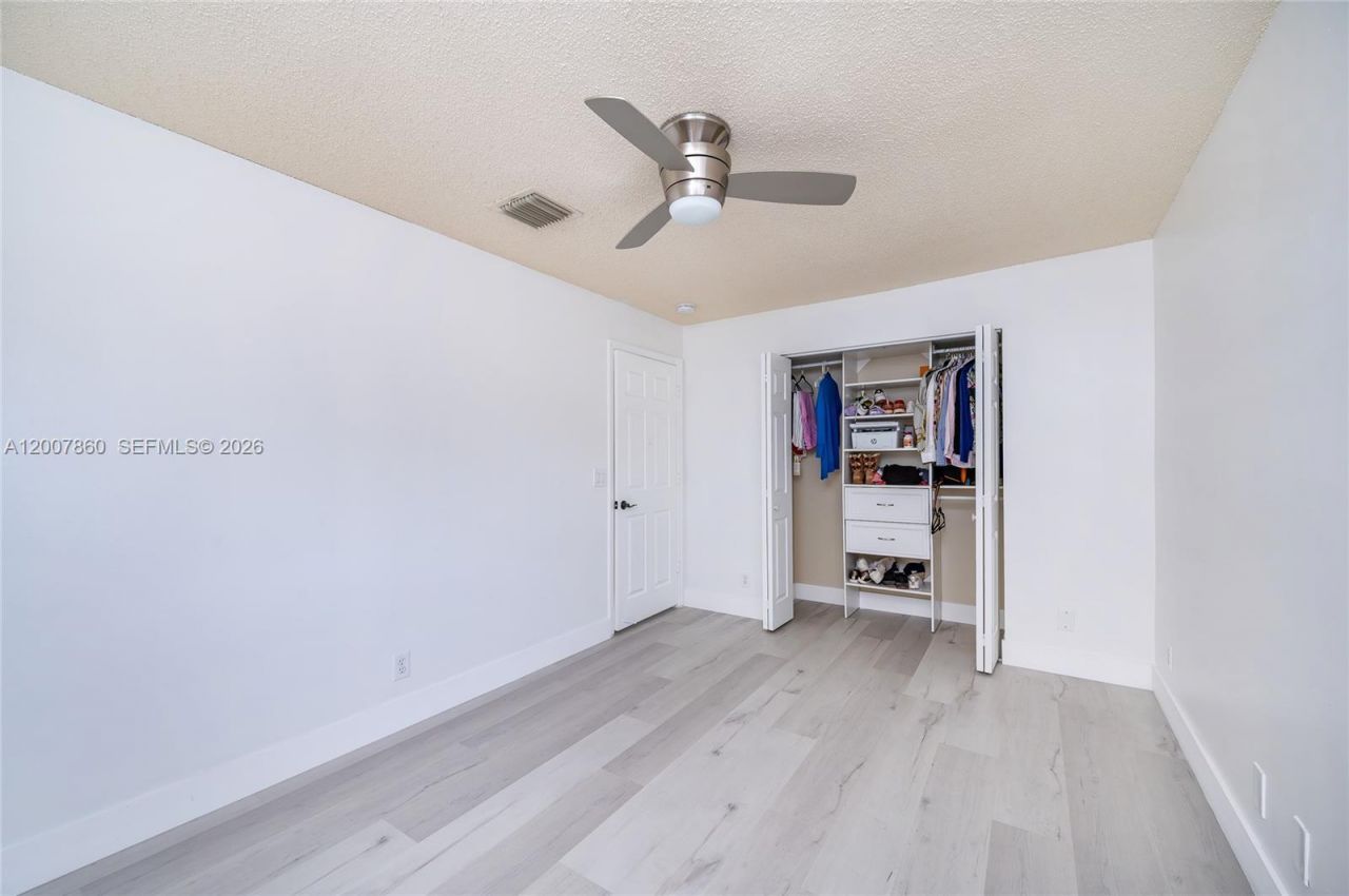 1381 NW 144th Ave, Pembroke Pines, FL 33028 Photo