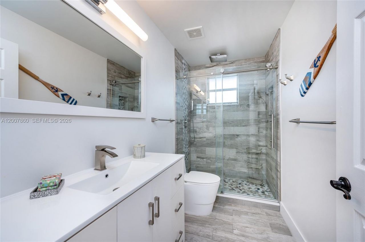 1381 NW 144th Ave, Pembroke Pines, FL 33028 Photo