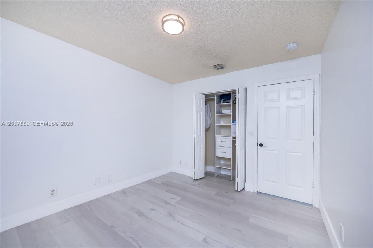 1381 NW 144th Ave, Pembroke Pines, FL 33028 Photo