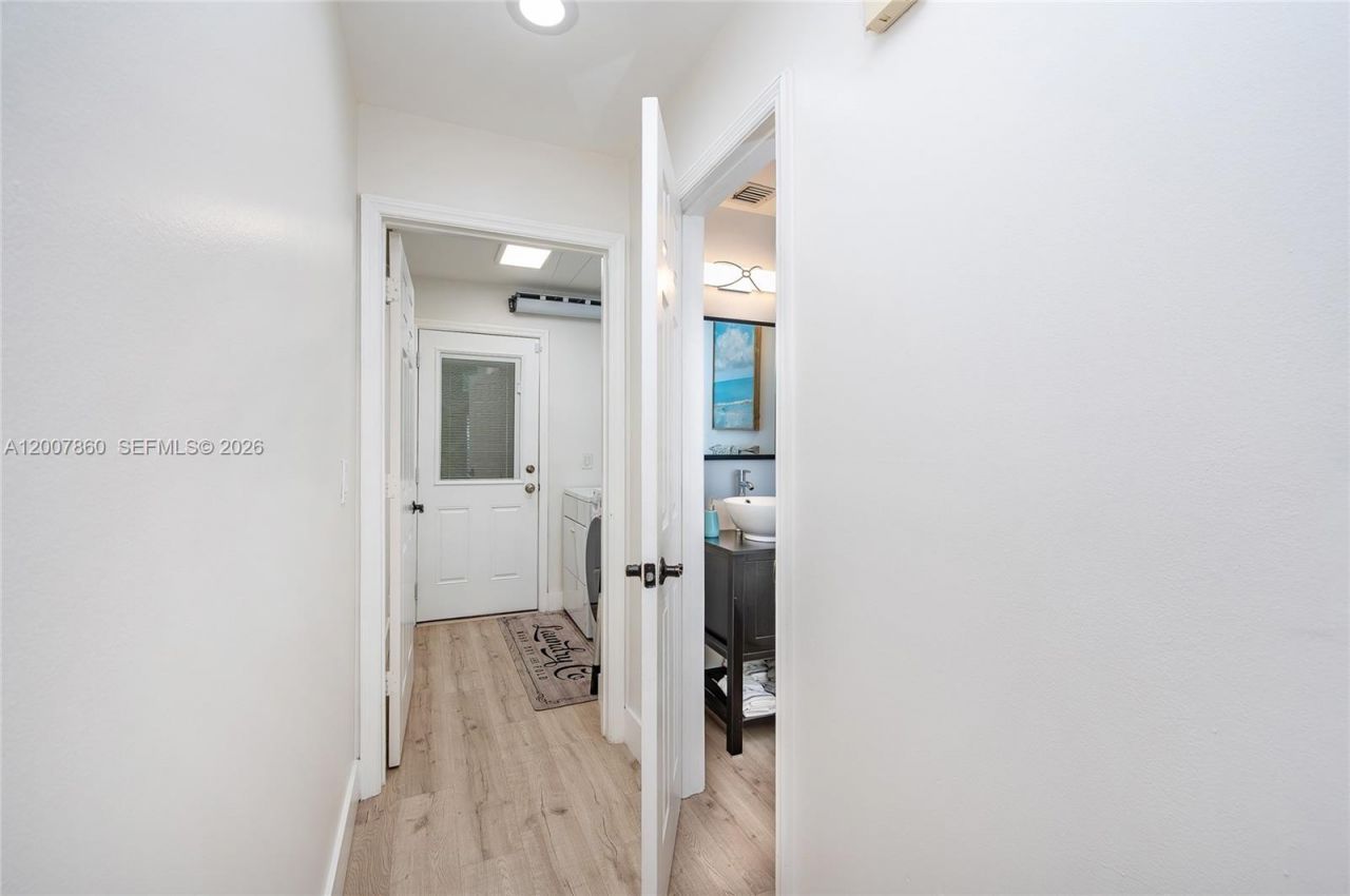 1381 NW 144th Ave, Pembroke Pines, FL 33028 Photo