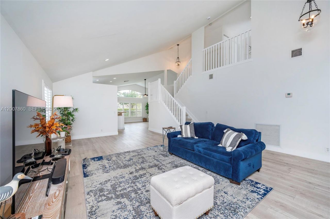 1381 NW 144th Ave, Pembroke Pines, FL 33028 Photo