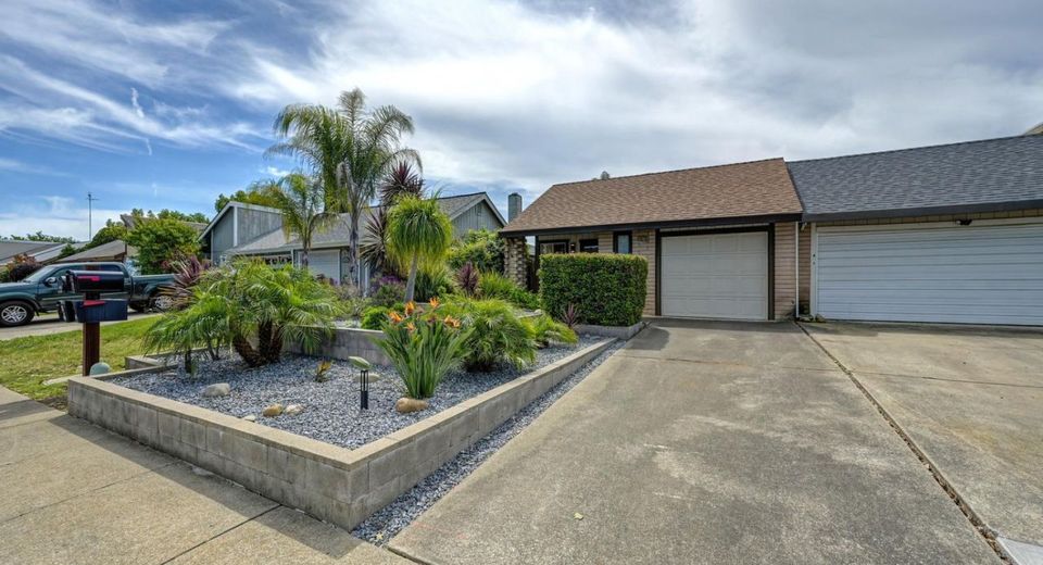 10712 Sterling Wood Way, Rancho Cordova, CA 95670 Photo