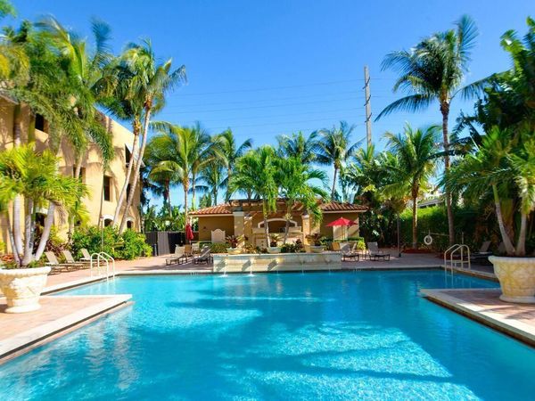 616 Clearwater Park Road, Unit 313, West Palm Beach, FL 33401