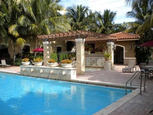 616 Clearwater Park Road, Unit 313, West Palm Beach, FL 33401 Photo
