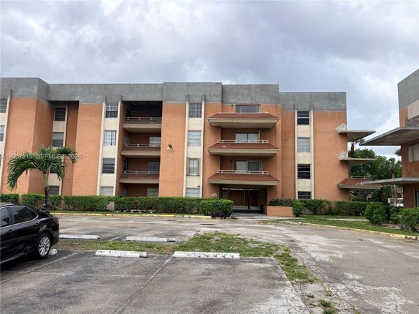 17600 NW 68th Ave, Unit B2004, Hialeah, FL 33015