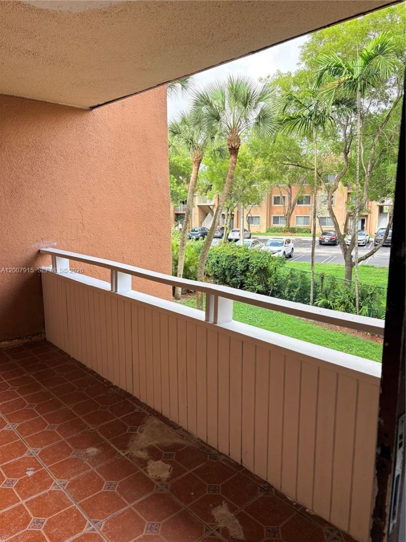 17600 NW 68th Ave, Unit B2004, Hialeah, FL 33015 Photo