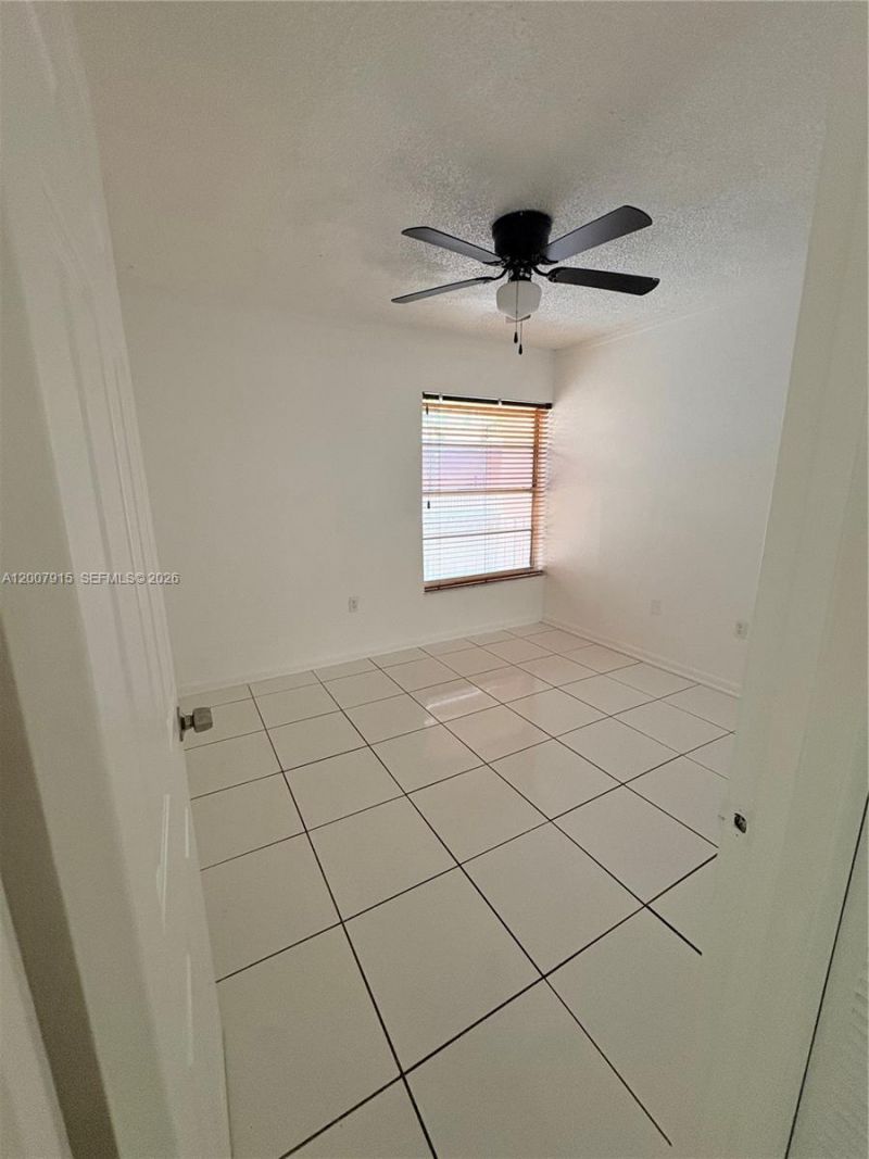 17600 NW 68th Ave, Unit B2004, Hialeah, FL 33015 Photo