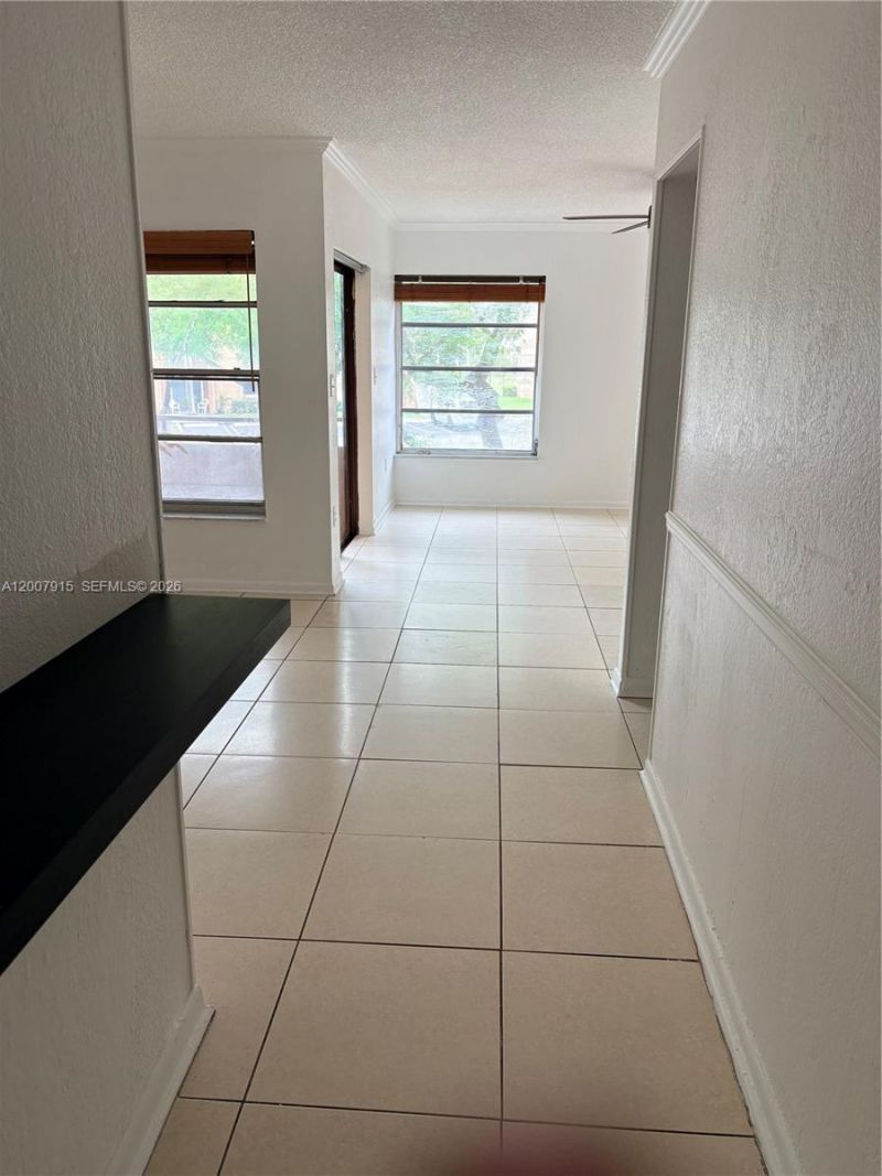 17600 NW 68th Ave, Unit B2004, Hialeah, FL 33015 Photo