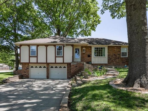 6701 CAENEN Avenue, Shawnee, KS 66216