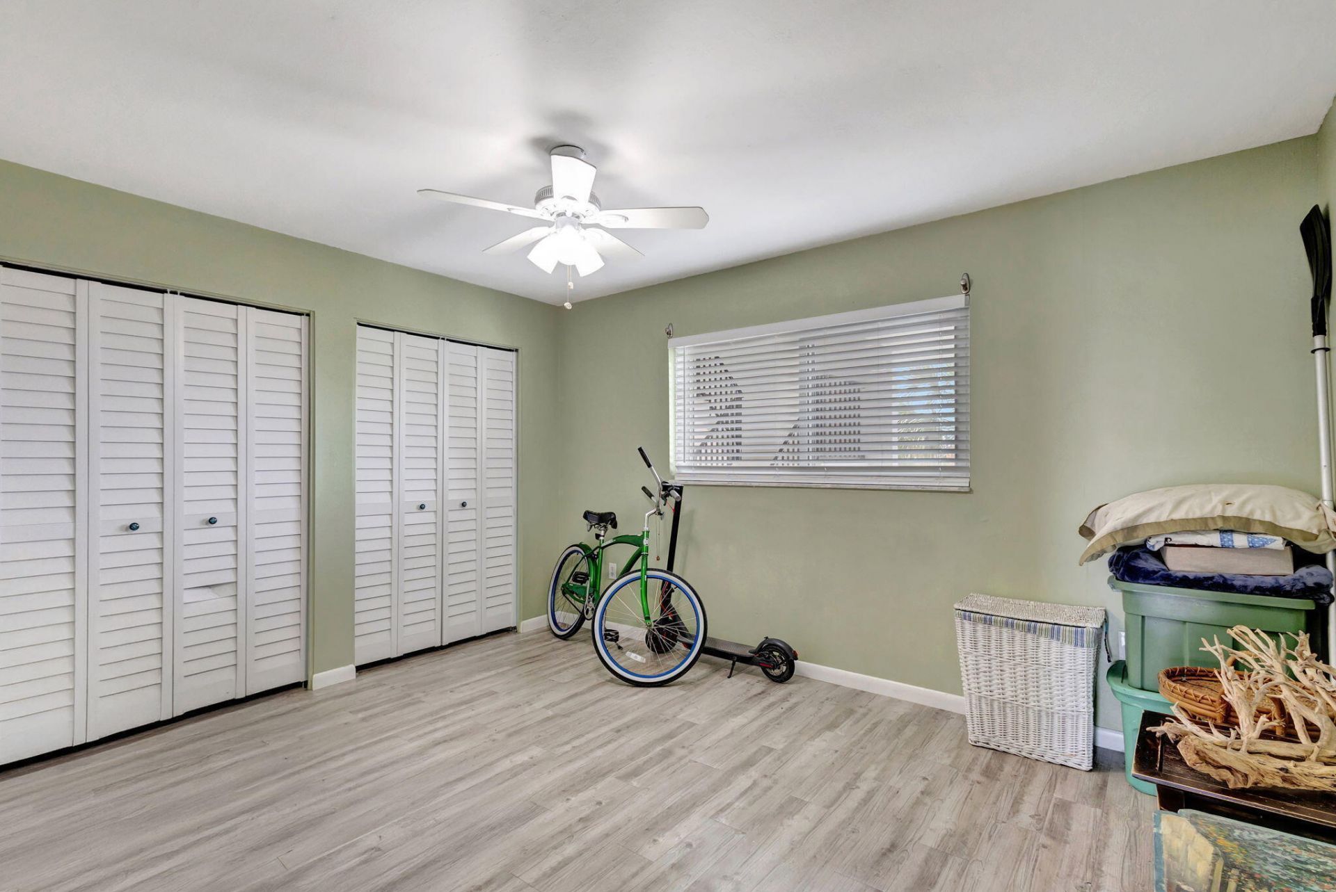 2936 Lake Shore Drive, Unit 309, Riviera Beach, FL 33404 Photo