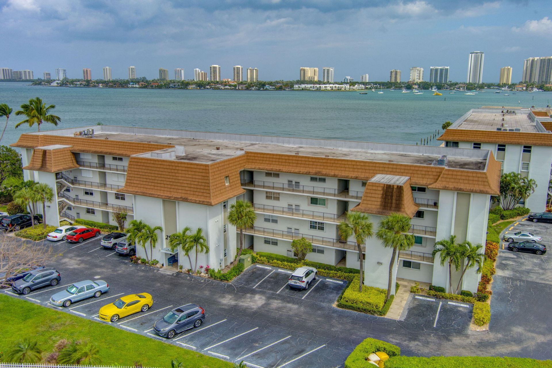 2936 Lake Shore Drive, Unit 309, Riviera Beach, FL 33404 Photo