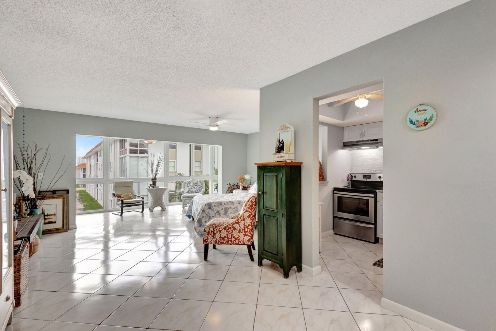 2936 Lake Shore Drive, Unit 309, Riviera Beach, FL 33404 Photo