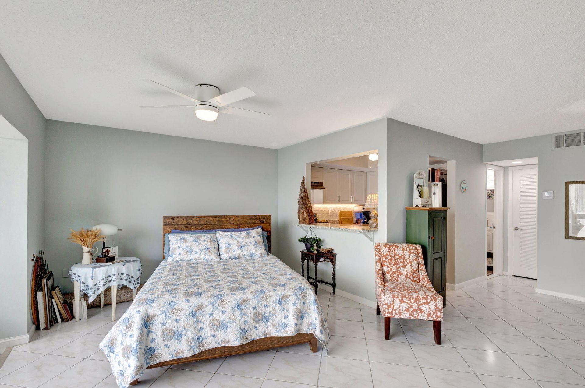 2936 Lake Shore Drive, Unit 309, Riviera Beach, FL 33404 Photo