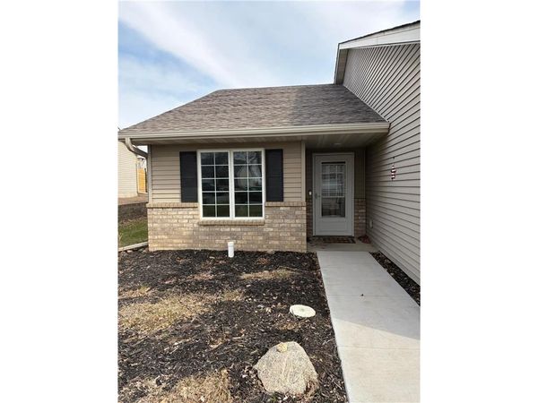 321 Wildwood Circle, Roberts, WI 54023