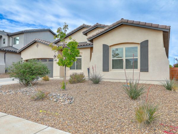 7017 Cleary Loop NE, Rio Rancho, NM 87144