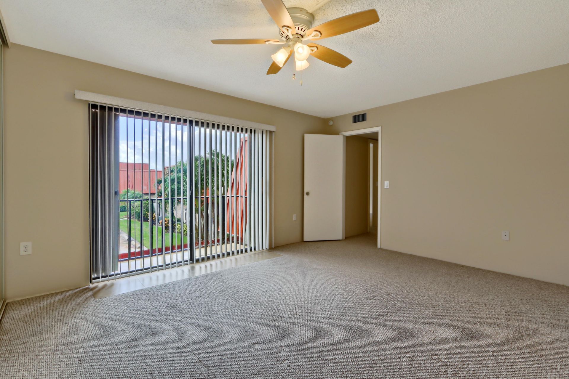 3343 Meridian Way N, Unit D, Palm Beach Gardens, FL 33410 Photo