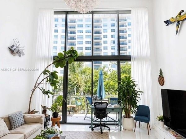 6000 Collins Ave , Unit 515, Miami Beach, FL 33140
