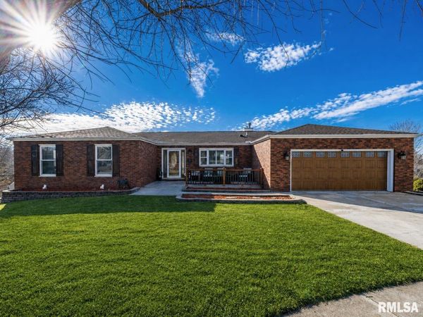 2213 CORDOVA Court, Pekin, IL 61554