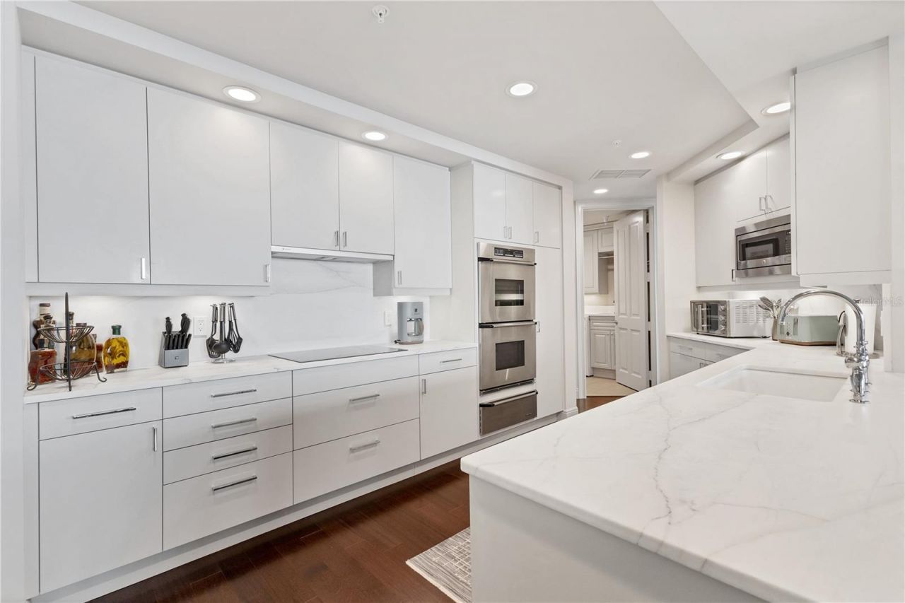 35 Watergate Drive, Unit 1203, Sarasota, FL 34236 Photo