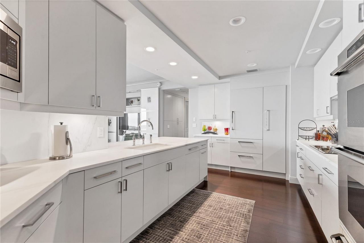 35 Watergate Drive, Unit 1203, Sarasota, FL 34236 Photo