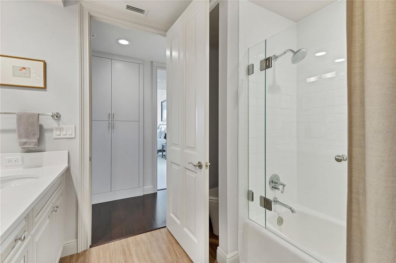 35 Watergate Drive, Unit 1203, Sarasota, FL 34236 Photo