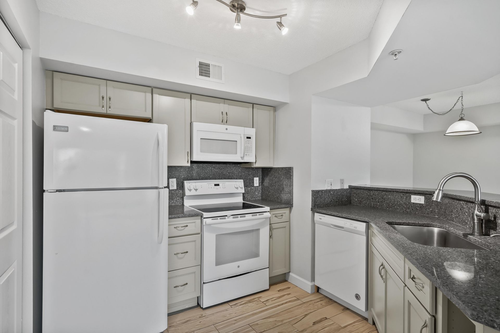 3769 NW Mediterranean Lane, Jensen Beach, FL 34957 Photo