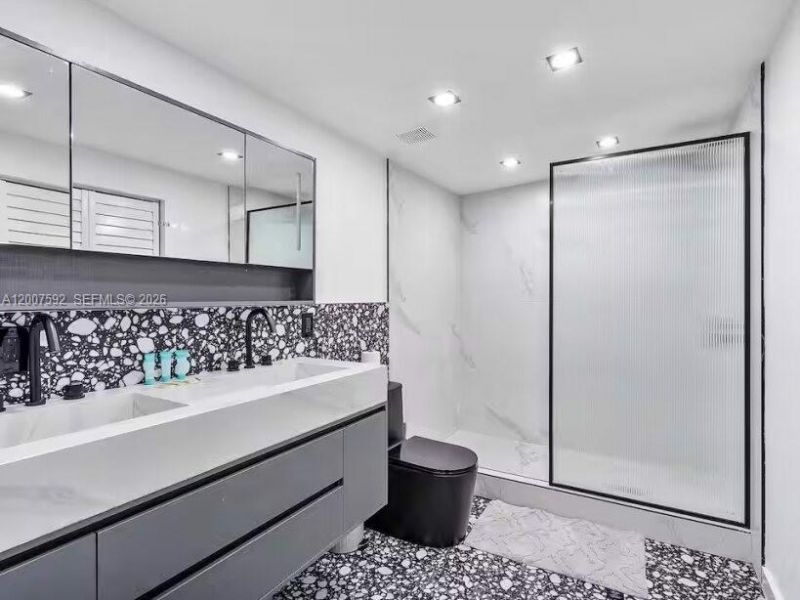 545 NW 52nd St , Miami, FL 33127 Photo