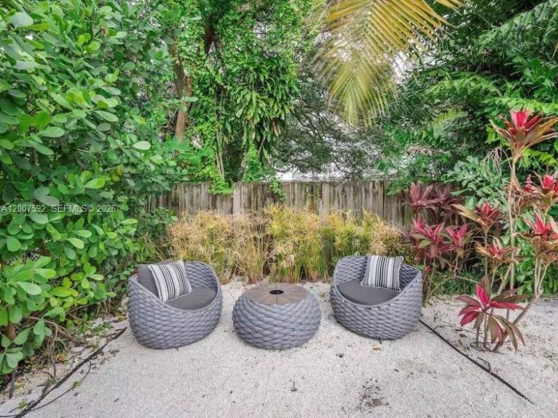 545 NW 52nd St , Miami, FL 33127 Photo