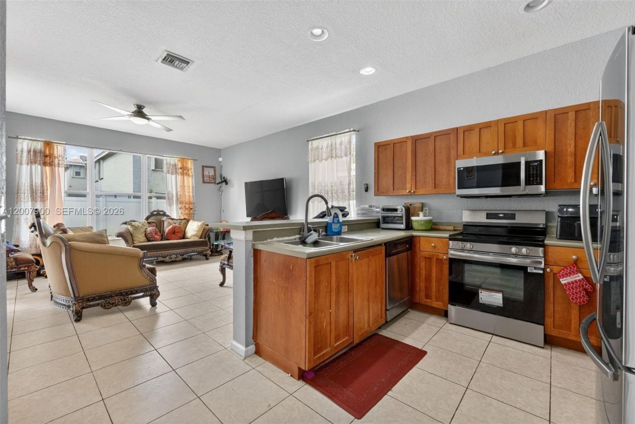 16438 SW 28th St , Miramar, FL 33027 Photo