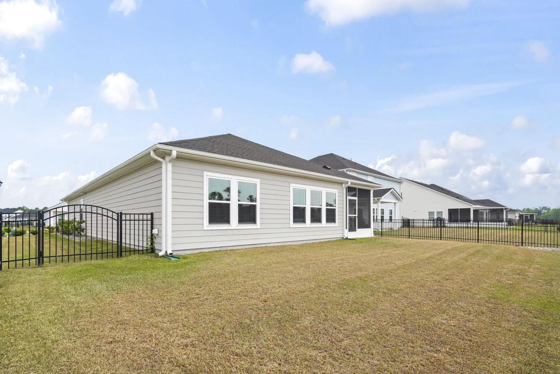 2413 Grand Meadow Dr. Photo 20