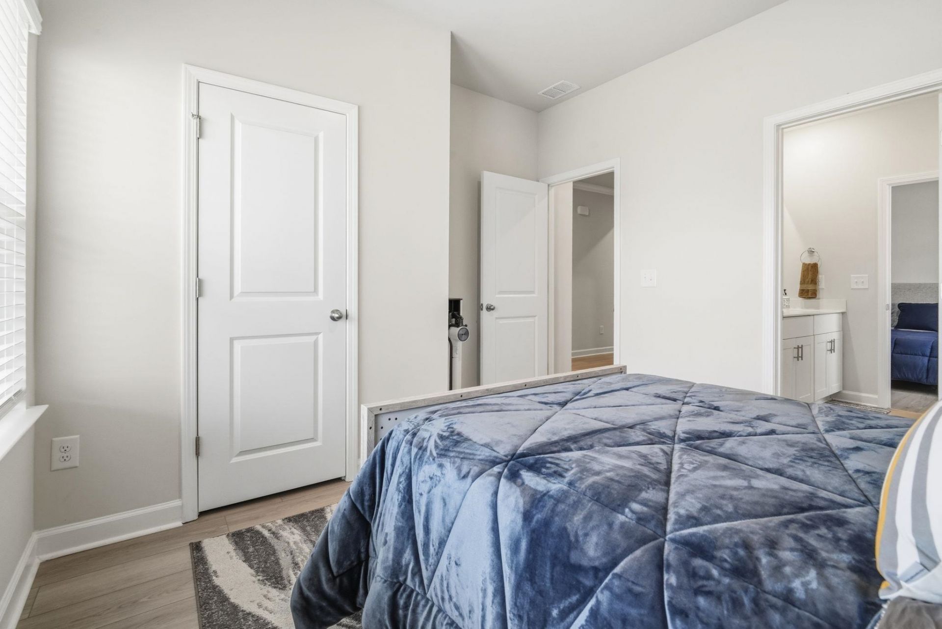 2413 Grand Meadow Dr. Photo 31