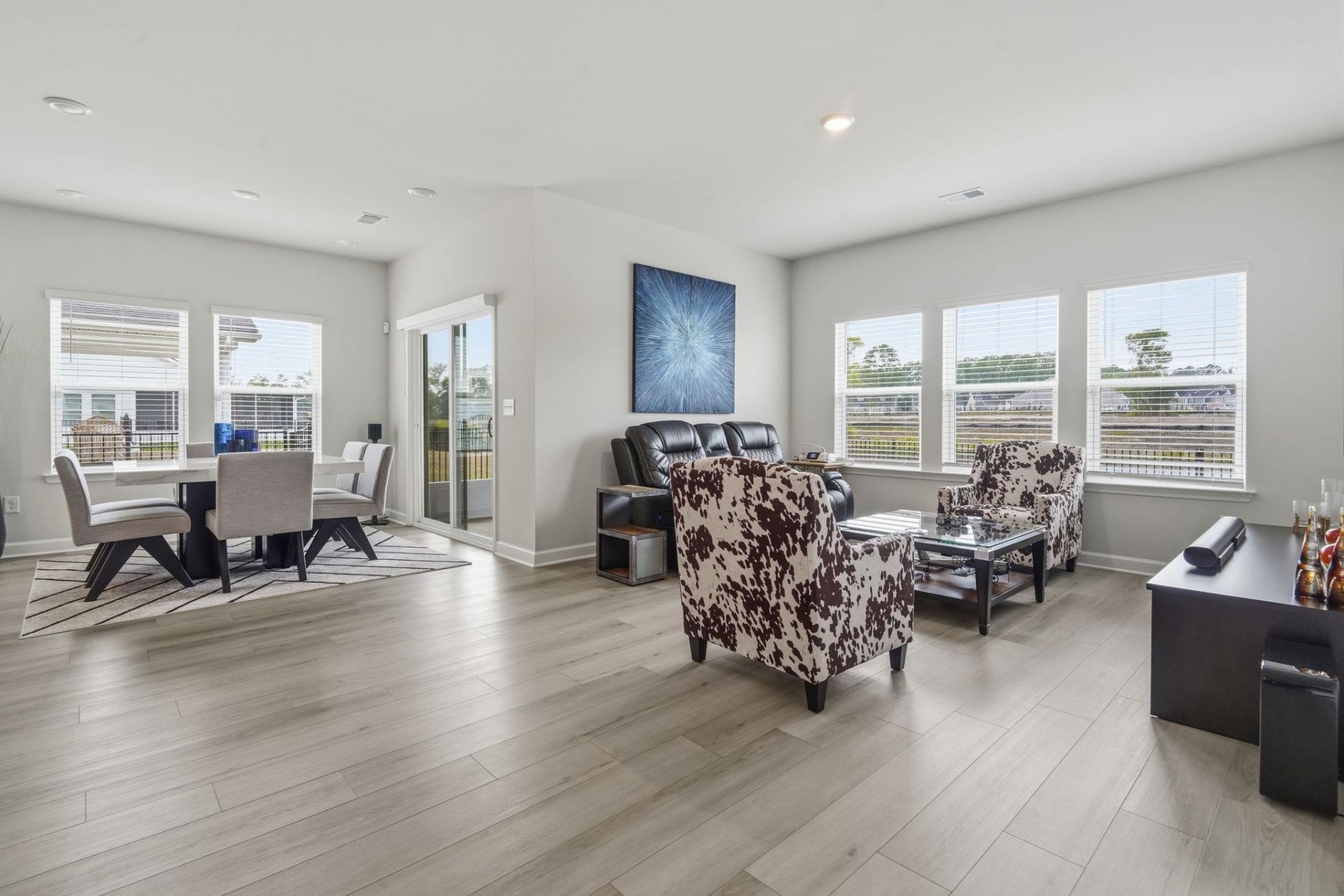 2413 Grand Meadow Dr. Photo 5