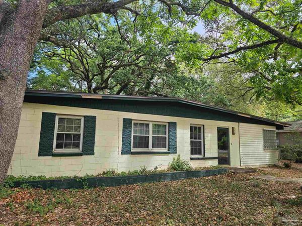 708 Vendee Ln, Pensacola, FL 32505