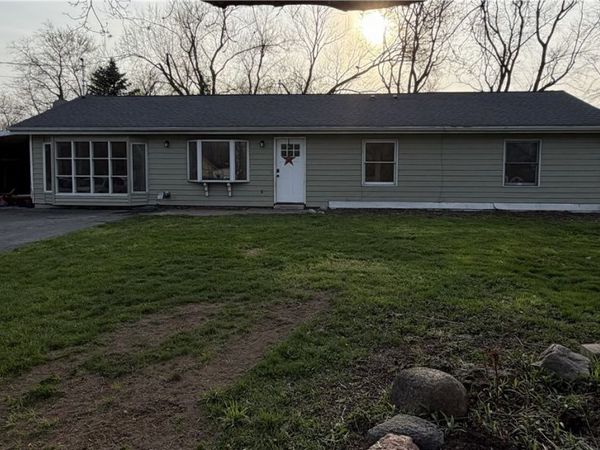 10470 Bethany Center Rd, East Bethany, NY 14054