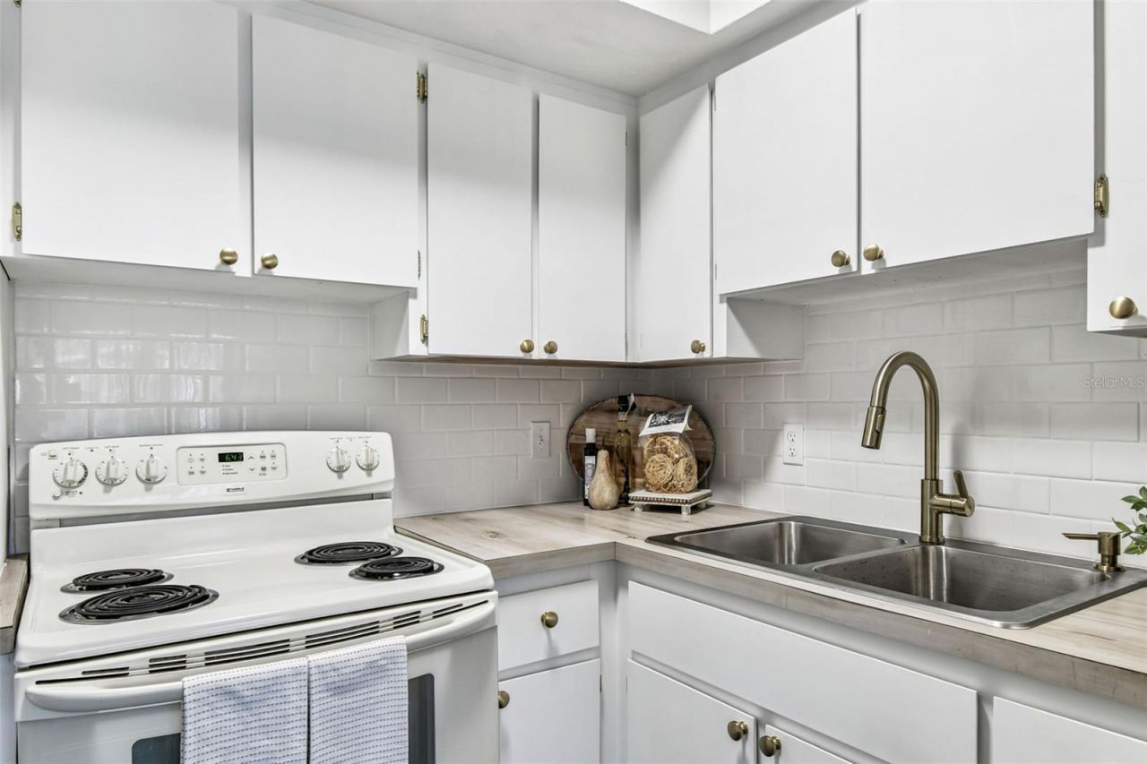 5861 42nd Terrace N, Unit 1712, Kenneth City, FL 33709 Photo