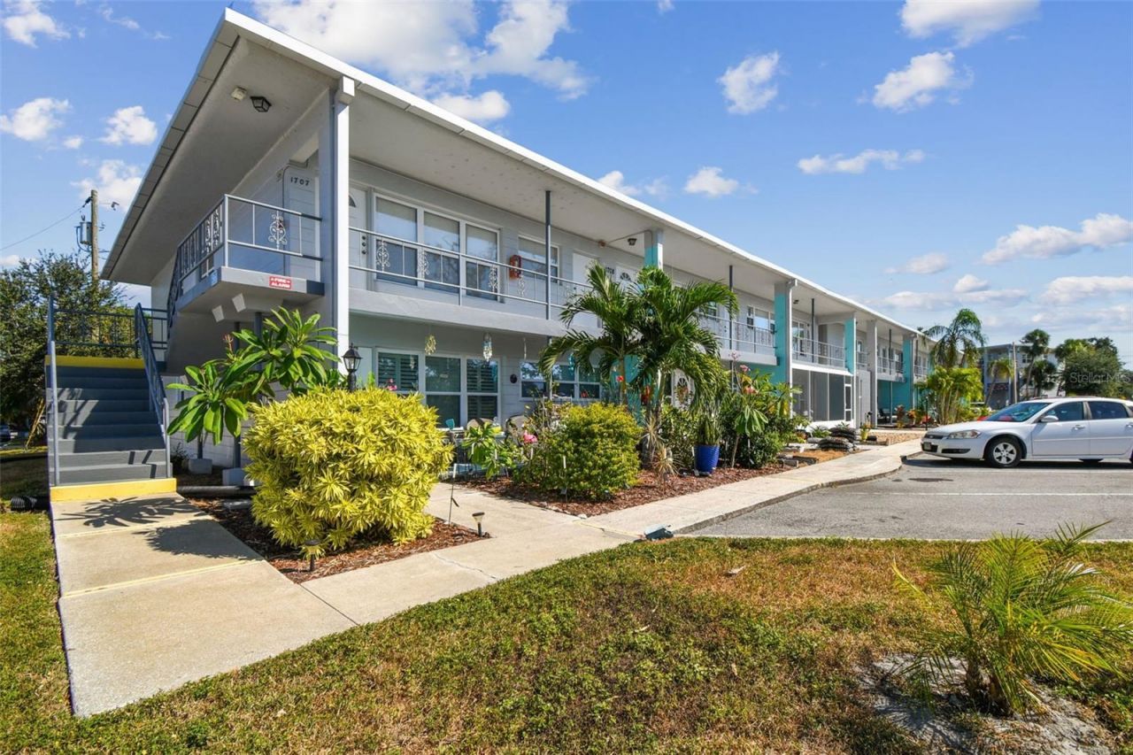 5861 42nd Terrace N, Unit 1712, Kenneth City, FL 33709 Photo