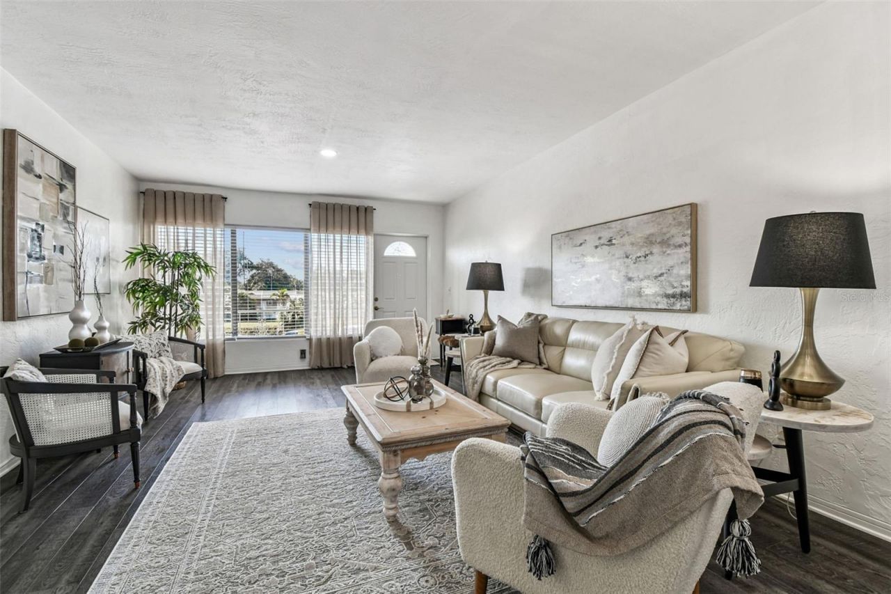 5861 42nd Terrace N, Unit 1712, Kenneth City, FL 33709 Photo